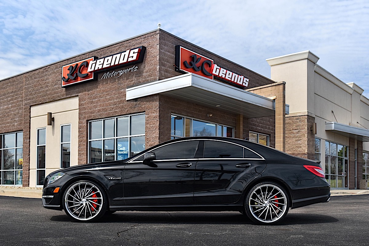 Mercedes-Benz CLS63 AMG S with Giovanna Wheels Spira FF